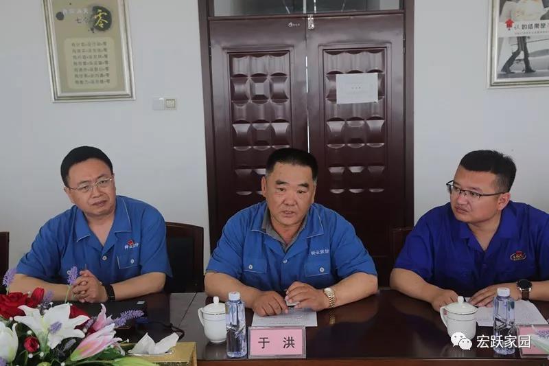遼寧省委組織部副部長胡立杰、干部處處長李志永一行到連石化工調(diào)研
